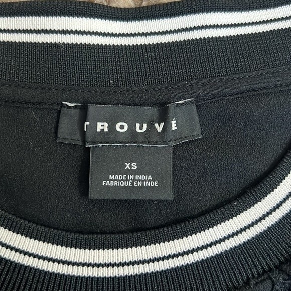 Trouve Mesh Embroidered Black T-Shirt Top Size: XS - Picture 6 of 11